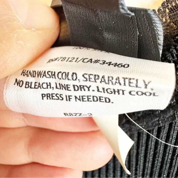 Eileen Fisher | 100% Silk Tank w Lace Edge, M - Picture 8 of 8